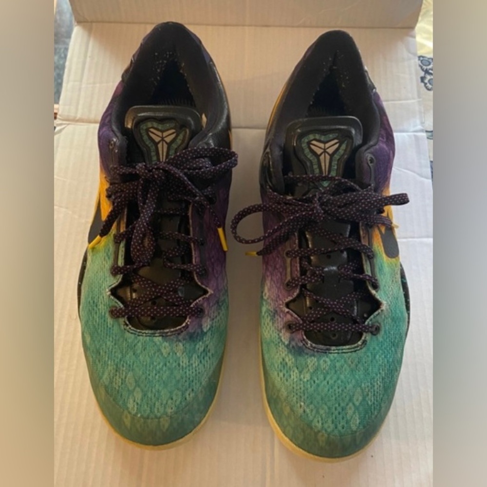 Nike Kobe 8 Easter Sneakers